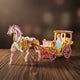 Puzzle 3D en bois de carrosse royal rose et jaune avec cheval coloré.