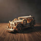 Puzzle 3D en bois représentant une Ford Berline vintage avec roues en bois et détails métalliques.