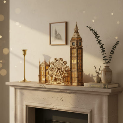Puzzle 3D du Big Ben en Bois, posé sur une commode dans un intérieur design