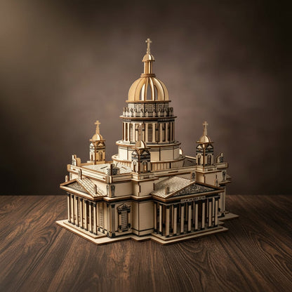 Puzzle 3D de la Cathédrale Saint-Isaac en bois, assemblé.