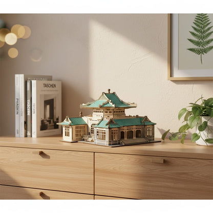 Puzzle 3D du Librairie de Wuhan en Bois, exposé sur une étagère ouverte