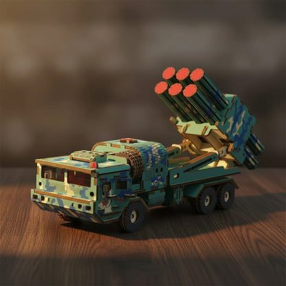 Puzzle 3D du véhicule militaire à missiles en bois, assemblé.